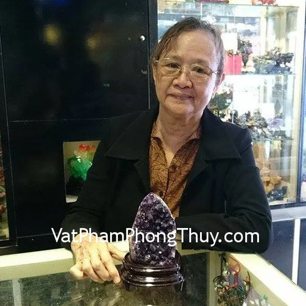 Cô Hoàng - Khách hàng mua Bông thạch anh tím H089-5526