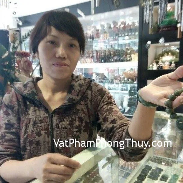 Chị Cương - khách hàng mua chuỗi ngọc Phỉ Thúy S6160