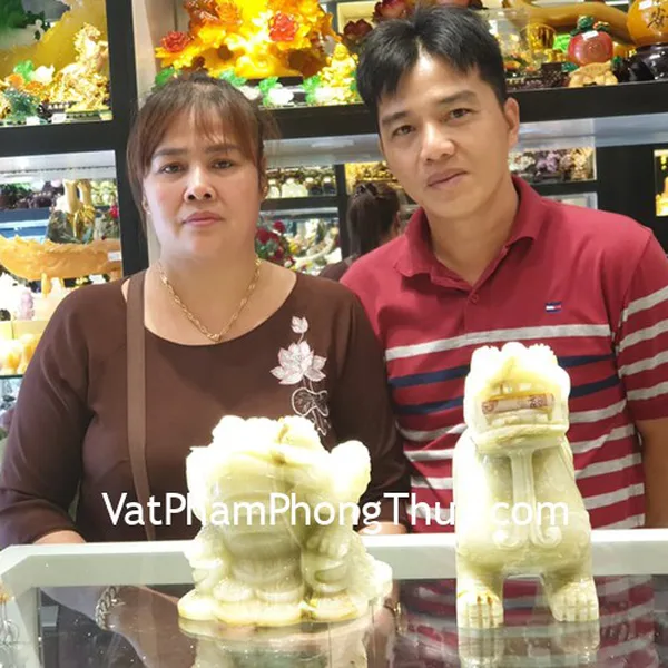 Chị Chi - khách hàng mua tỳ hưu bắc kinh xanh BKX-L và cóc tây tạng CTT-L