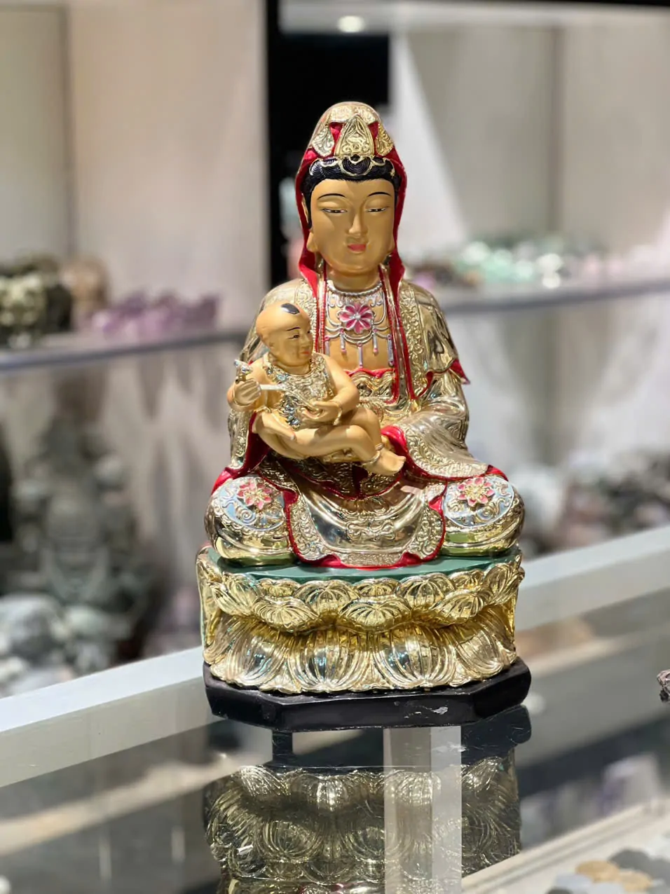 Phật quan âm vàng bế đồng tử - quan âm tống tử H255G