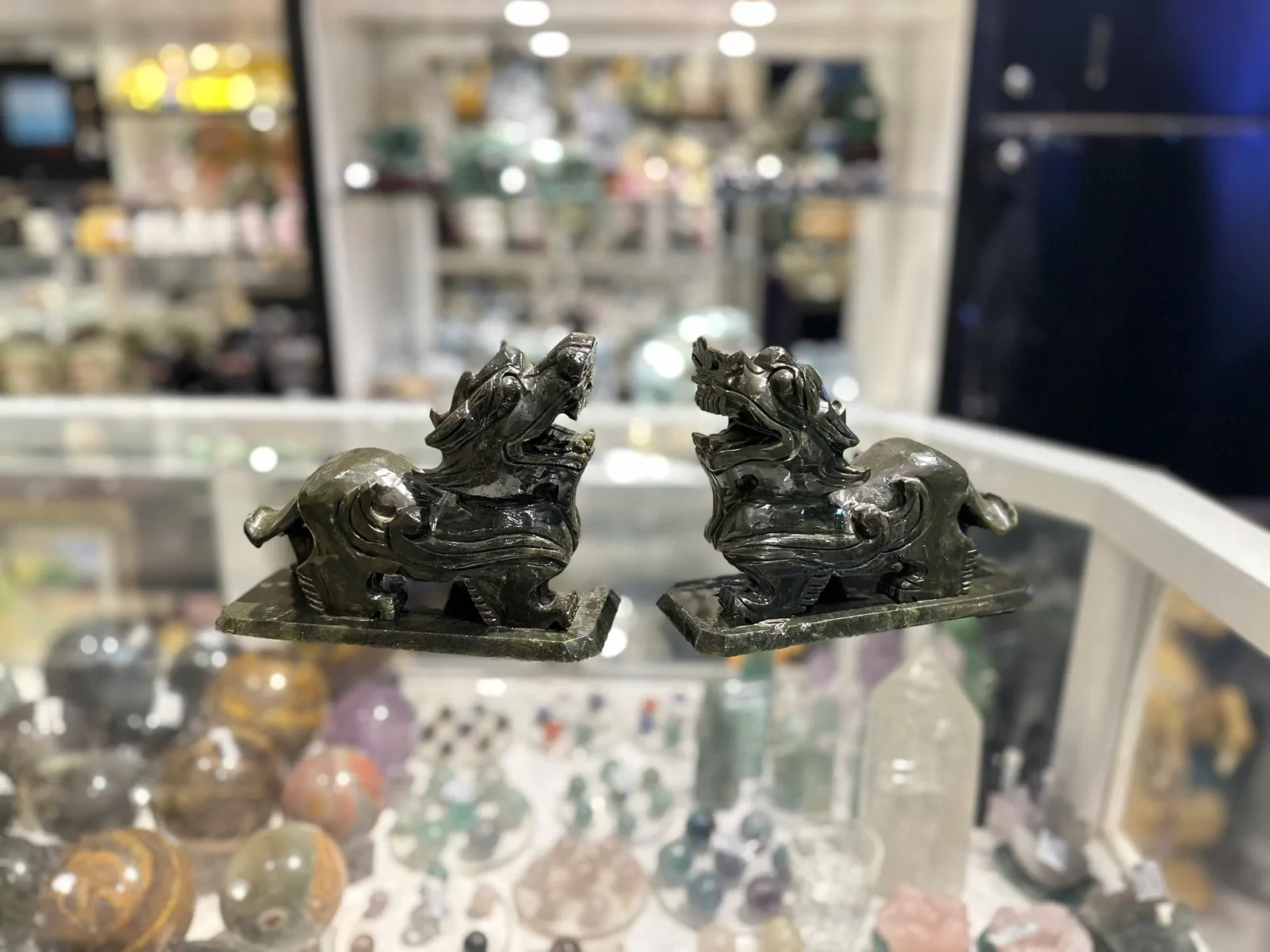 Tỳ hưu lam ngọc có bờm lớn HM018