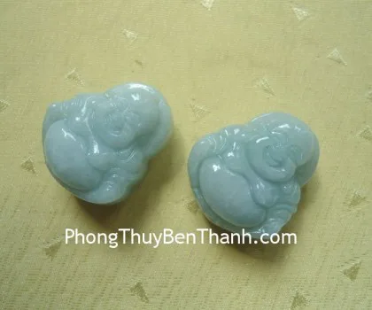 Phật di lạc vàng bóng tay cầm nén vàng nằm trên túi tài lộc vàng đế gỗ - Tài Nguyên Cuồn Cuộn LN190