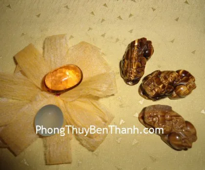 Tỳ hưu mắt mèo cõng tiền vừa S013