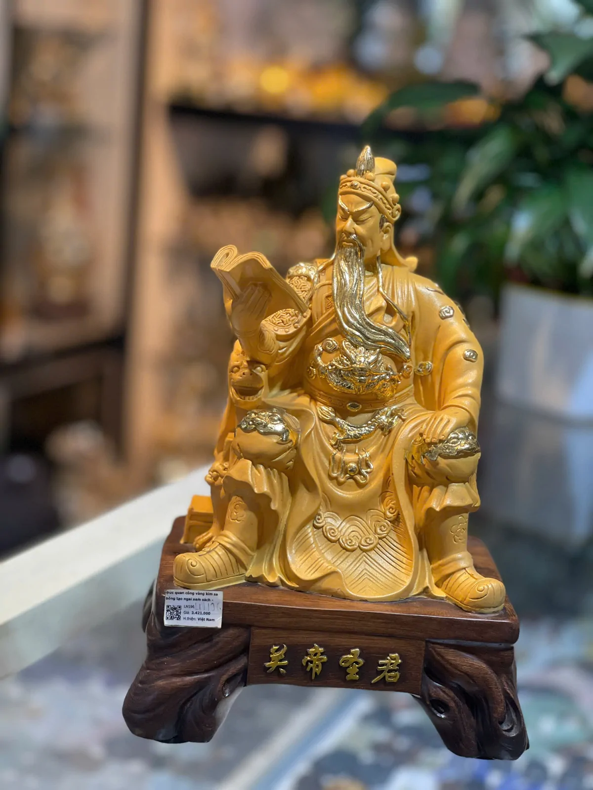 Đức quan công vàng kim sa bóng tạo ngai xem sách - Quan Đế Thánh Quân LN196
