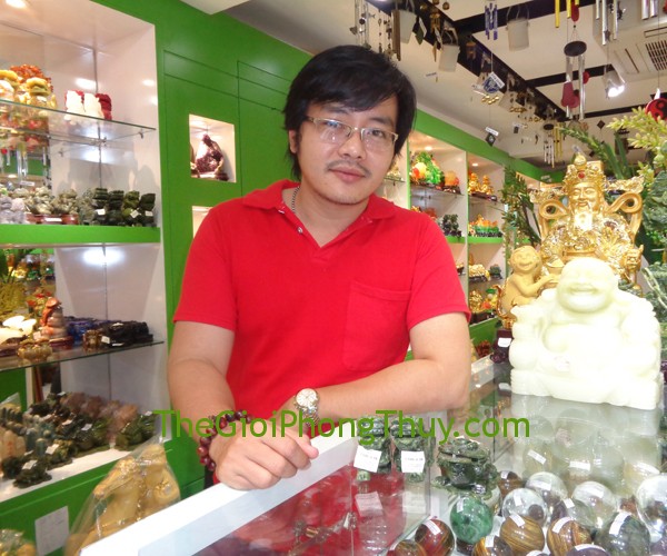 Anh Tùng - khách hàng mua cặp Tỳ hưu lam ngọc FHM121, Thiềm Thừ lam ngọc nhỏ FHM029 và mặt Tỳ Hưu ngọc Đông Linh vảy rồng FS932