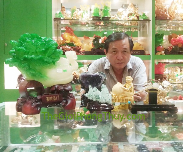Chú Giàu - Khách Hàng mua Bông thạch anh tím trái tim FH100-F2-14811, Bông thạch anh ưu linh xanh FH101-F2-9647, Bắp cải lớn có thiềm thừ dưới đế FH177G, Gậy như ý hợp kim FK170M, Trâu vàng khoác tiền nhỏ FH399G, Khỉ Thần Tài ôm đào FK051M