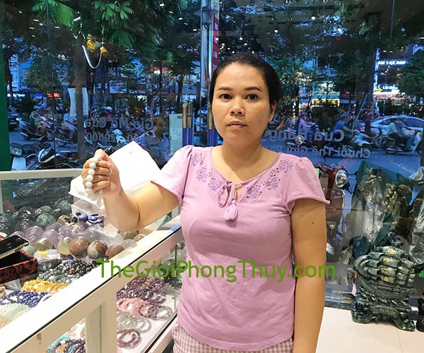 Chị Hoa - Khách mua Chuỗi Phỉ Thúy xanh sáng A+ 14 li FS6400