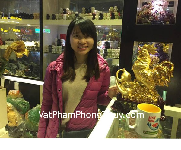 Chị Trang - khách hàng mua tượng gà bên hồ lô G028A