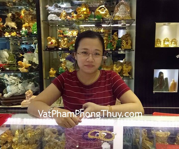 Chị Thủy - khách hàng mua Chuỗi đeo tay thạch anh vàng S6223, Chuỗi đeo tay thạch anh tím S6214, Mặt phật di lạc phỉ thúy S6316, Di lạc thạch anh hồng S6069 và hồ lô dẹp S835
