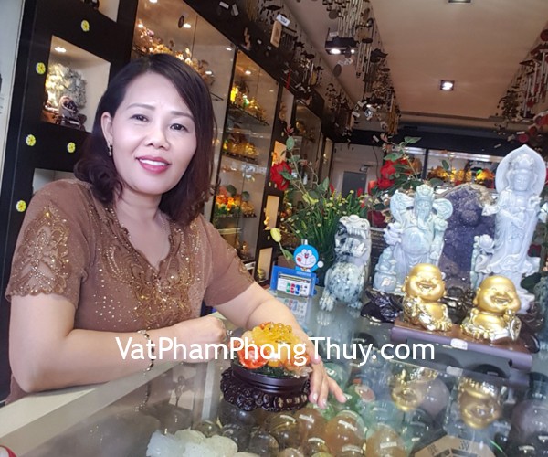 Chị Xuân - khách hàng mua Thiềm thừ vàng ngọc lưu ly LN103