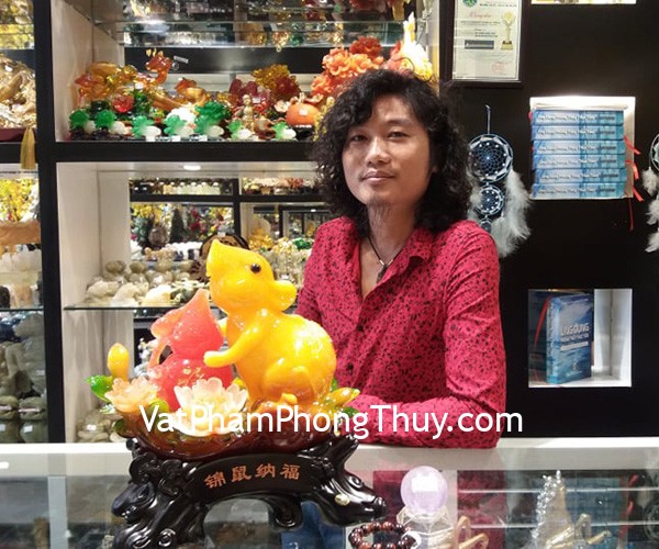 Anh Thơm - khách hàng mua tượng chuột ngọc cam TM003, quả cầu thạch anh tím GM142-S5-2238 và chuỗi đá mắt mèo đỏ đen S6828